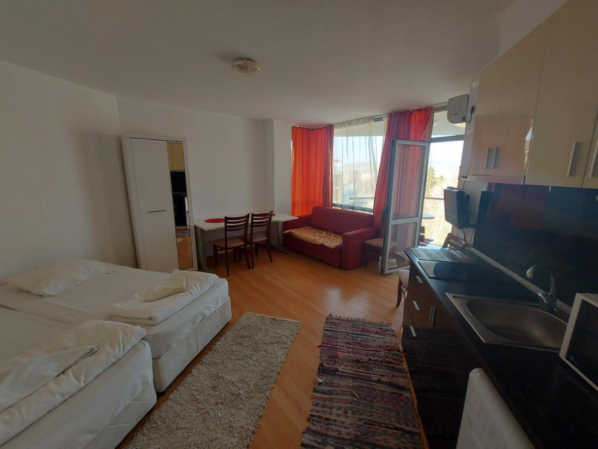 Studios & Apartments Perla Pantai Sunny Luaran gambar