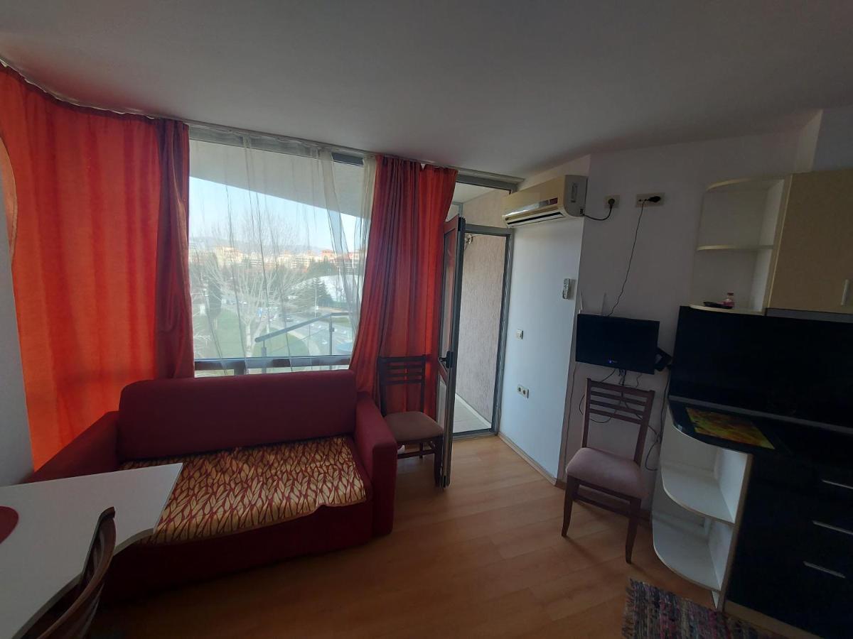 Studios & Apartments Perla Pantai Sunny Luaran gambar